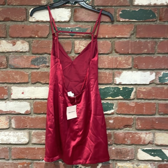 Superdown Nicole Mini Dress in Burgundy Wine NWT Size Small - Picture 6 of 7